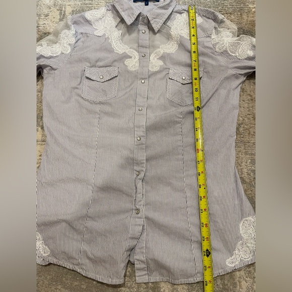 GUESS Striped Sheer Long Sleeve Button Down Western Shirt Sz Lg Pearl Snap Lace - Picture 3 of 12